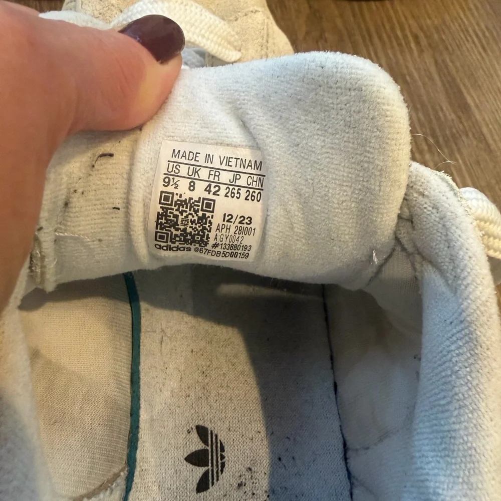 Adidas Women's Campus 00s Lifestyle Shoes